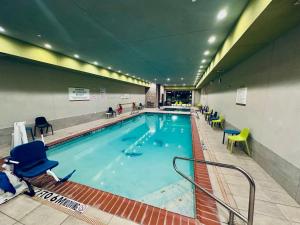 Bazén v ubytování Home2 Suites By Hilton Amarillo East nebo v jeho okolí