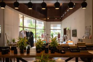 A restaurant or other place to eat at Staybridge Suites - Doha Lusail by IHG