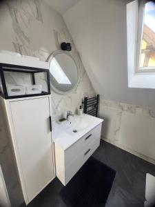 Fotografie z fotogalerie ubytování Appartement duplex en Alsace v destinaci Geudertheim + 35 fotografií