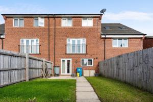 Budova, kde se prázdninový dům nachází