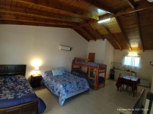 Ένα ή περισσότερα κρεβάτια σε δωμάτιο στο Hotel Juanita