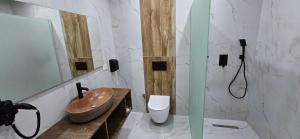 Koupelna v ubytování Hotel Pojata