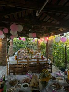 Foto dalla galleria di Nona Guest House a Shilda