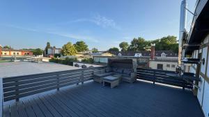 Μπαλκόνι ή βεράντα στο Golden Grey Loft Bahrenfeld, Volkspark +14 φωτογραφίες