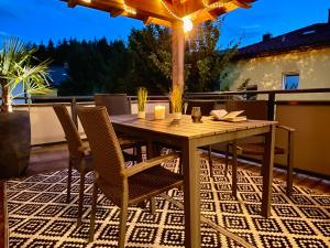 Fotografie z fotogalerie ubytování Ferienhaus Villa Kolberg mit Garagen - Nahe Faaker See, Villach, Wörthersee v destinaci Müllnern