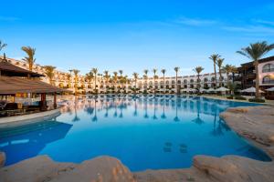 Bazén v ubytování Savoy Sharm El Sheikh nebo v jeho okolí + 37 fotografií