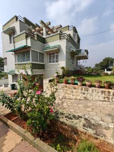 Το κτήριο όπου στεγάζεται  η βίλα