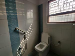 Ένα μπάνιο στο Marshal's Den Near Isha Yoga +19 φωτογραφίες