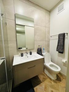 Ένα μπάνιο στο Chic at One Rosebank +10 φωτογραφίες