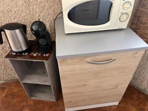 Dapur atau dapur kecil di Villa Schœlcher, vue sur mer a 3 min à pied, avec piscine