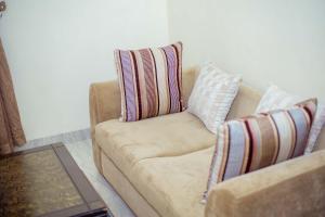 Χώρος καθιστικού στο Forever Hotel and Suites
