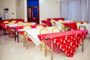 Εστιατόριο ή άλλο μέρος για φαγητό στο Forever Hotel and Suites