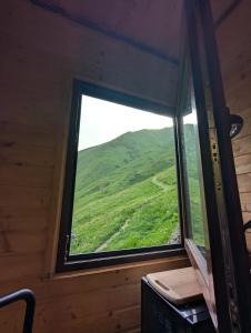 Nespecifikovaný výhled na hory nebo výhled na hory při pohledu z apartmánu