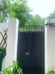 上海的住宿－Shanghai Garden Historical loft Apartment with courtyard and citywalk- Near Downtown Wukang Road，相簿中的一張相片