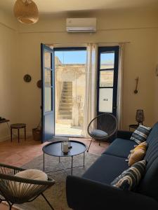 Χώρος καθιστικού στο iris house