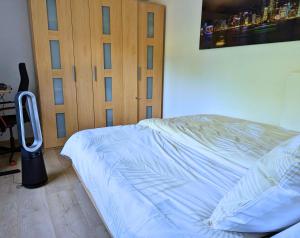 Postel nebo postele na pokoji v ubytování Fewo JoJo + 11 fotografií