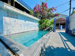 A piscina em ou perto de Lazy Bear Villa By The Little Hoi An
