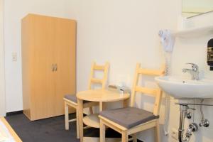 Kuchyň nebo kuchyňský kout v ubytování Pension Central Hostel Berlin
