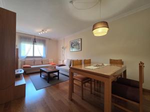 Χώρος καθιστικού στο Apartamento Sanxenxo playa +8 φωτογραφίες