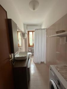 Η κουζίνα ή μικρή κουζίνα στο Casa Giada sul Lago Trasimeno +14 φωτογραφίες