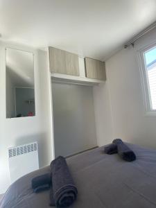 Postel nebo postele na pokoji v ubytování Malaga Monte Parc