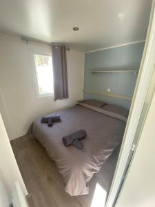 Postel nebo postele na pokoji v ubytování Malaga Monte Parc