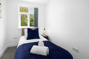 Φωτογραφία από το άλμπουμ του Stylish 2 Bedroom Serviced House in Slough στο Σλάου