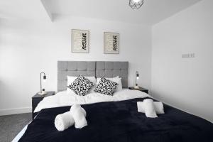 Φωτογραφία από το άλμπουμ του Stylish 2 Bedroom Serviced House in Slough στο Σλάου +27 φωτογραφίες