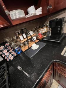 Imagen de la galería de cozy contemporary home style, en Filadelfia