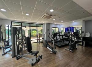 Фитнес-центр и/или тренажеры в Hotel Inter Jardins UH-2609