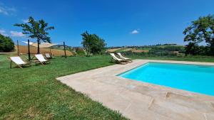 Bazén v ubytování Cascina Fazioli B&B nebo v jeho okolí + 43 fotografií
