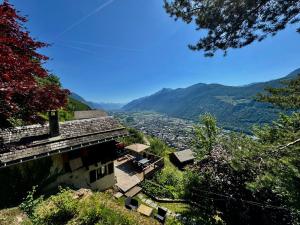 Üldine mäevaade või majutusasutusest Chalet avec vue panoramique sur les montagnes pildistatud vaade