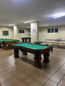 Biliár nebo kulečník v ubytování Residencial Prive das Thermas I 503 B + 28 fotografií