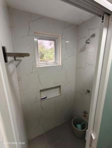Et bad på RnB Homes and Spaces