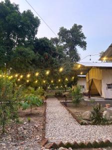 Foto sihtkohas Sauraha asuva majutusasutuse Glampin By Tharu Garden galeriist