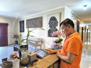 Tetamu yang menginap di Alam Canggu Kuta by ABM