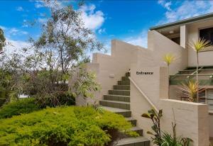 Κήπος έξω από το Beach-Pool-Tennis-Ocean Views-All at Your Door