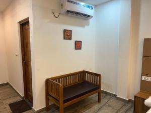 The Shalam Resort श्रीकृष्ण शरणं मम的休息区