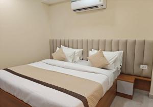 Gallery image of Akshay premium suites1 BHK Serviced Apartments Near Artemis Hospital Sector 52 in Gurgaon