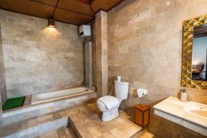 Vannituba majutusasutuses Mumbul Ubud