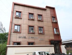 Bangunan di mana terletaknya hotel +17 gambar