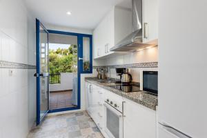 Gallery image of Brisa del Puerto de la Duquesa in Manilva