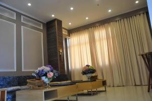 Ruang duduk di Hotel Lapira Vigan