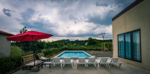 Imagen de la galería de Twins Bazaleti & თვინს ბაზალეთი, en Chanadirtkari 29 fotos más