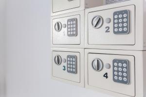 プエルト・デ・ラ・クルスにあるStudio Fantastico 4の機器の制御盤の閉鎖