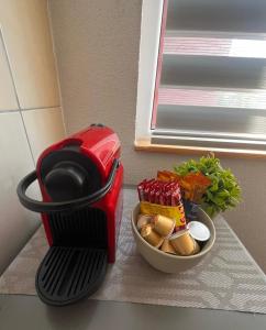 Jídlo v apartmánu nebo okolí + 13 fotografií
