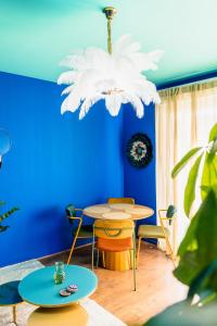 Fotografie z fotogalerie ubytování Luna - Cosy Appartement 50m2 - Place Parking Privé -Ascenseur - Position Centrale Gare - Pompidou - Nouvelle Ville - 2 à 4 Personnes v destinaci Metz