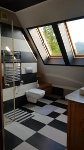 Kúpeľňa v ubytovaní Apartamenty Toporowa Cyrhla