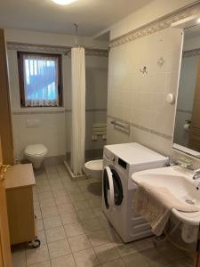 Koupelna v ubytování Apartments Nadia