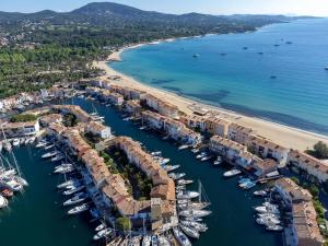 an aerial view of a harbor with boats at Appartement cosy et lumineux au cœur de Cogolin in Cogolin